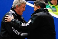 Huấn luyện viên Steve Bruce của Hull City