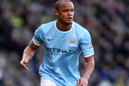 Đội trưởng Vincent Kompany của Manchester City