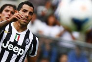 Tiền đạo Carlos Tevez của Juventus