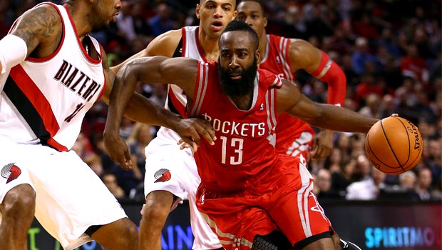 Trận đấu đầu tiên giữa Houston Rockets và Trail Blazers Portland 
