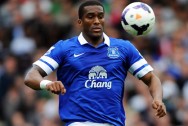 Hậu vệ Sylvain Distin của Everton