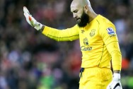 Thủ môn Everton Tim Howard