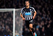 Hậu vệ Newcastle Steven Taylor