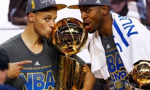 Golden-State-Warriors-Stephen-Curry-and-Andre-Iguodala-NBA-champions