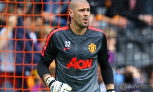 Man-United-keeper-Victor-Valdes