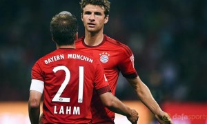 Philipp-Lahm-and-Thomas-Muller-Bayern-Munich