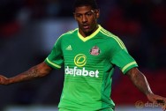 Sunderland-defender-Patrick-Van-Aanholt