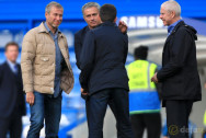 Chelsea-owner-Roman-Abramovich-meets-manager-Jose-Mourinho