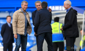 Chelsea-owner-Roman-Abramovich-meets-manager-Jose-Mourinho