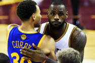 Golden-State-Warriors-and-Cleveland-Cavaliers-LeBron-James