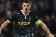 Keo-bong-da-Borussia-Monchengladbach-Granit-Xhaka