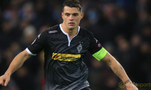 Keo-bong-da-Borussia-Monchengladbach-Granit-Xhaka