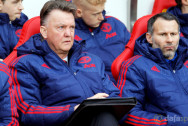 Keo-bong-da-Man-United-manager-LVG