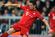 Keo-bong-da-Robert-Lewandowski-Bayern-Munich-1