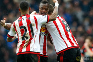 Keo-bong-da-Sunderland-Lamine-Kone