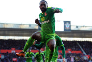 Sunderland-Jermain-Defoe-Premier-League