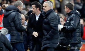 Jose Mourinho phàn nàn về các đối xử của các trọng tài