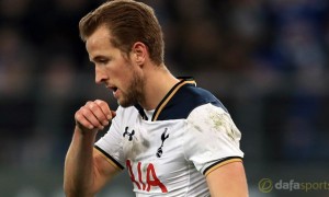 Tottenham: Harry Kane tiến bộ thầm lặng