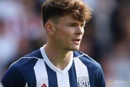 Oliver Burke không cảm thấy áp lực tại West Brom