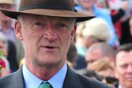 Willie Mullins chúc tay đua Faugheen may mắn