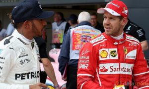 Tỷ lệ cược: Lewis Hamilton tiết lộ sự kính trọng cho Sebastian Vettel