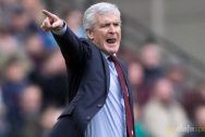 Mark Hughes: Southampton sẵn sàng cho trận đấu với Chelsea