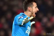 Cá cược bóng đá: Martin Dubravka muốn gắn bó với Newcastle