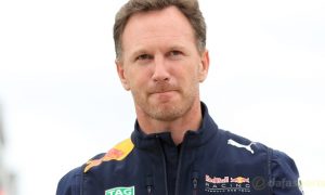 Giám đốc của Red Bull Christian Horner khuyên Max Verstappen thư giãn