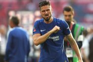 Olivier Giroud phủ nhận tin đồn chia tay Chelsea