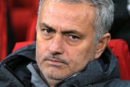 Jose Mourinho cảnh báo mùa giải khó khăn cho Man Utd