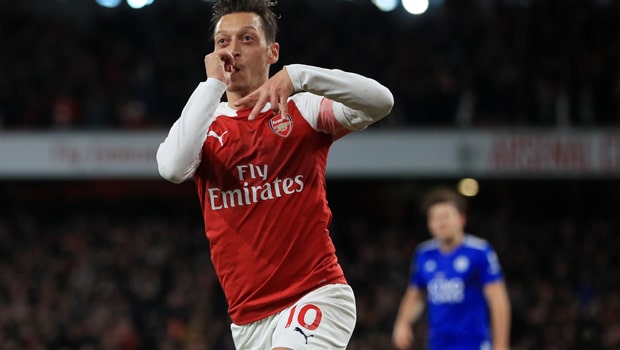 Cá cược bóng đá: Tỉ lệ cược Mesut Ozil tại Arsenal