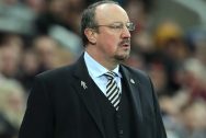 HLV Rafael Benitez than vãn vì các trận đấu đá lại