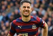 Tiền đạo Ayoze Perez muốn Newcastle gia hạn với Benitez