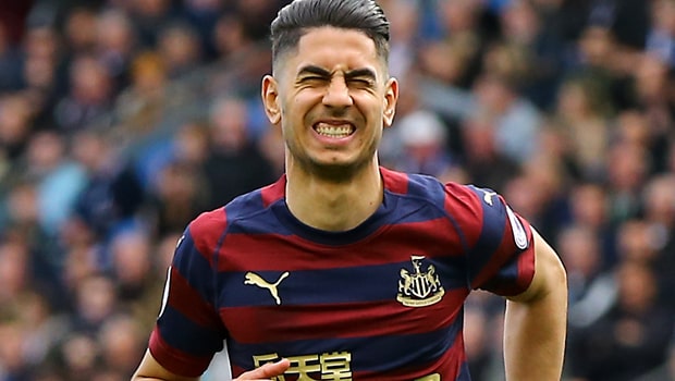 Tiền đạo Ayoze Perez muốn Newcastle gia hạn với Benitez