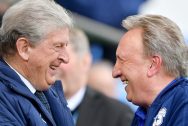 HLV Neil Warnock không chắc chắn về tương lai tại Cardiff City