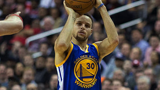 Curry gây ảnh hưởng cho các đồng đội trong trận Warriors vs Portland