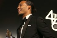 Liverpool: van Dijk giành giải thưởng cá nhân danh giá