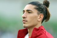 Hector Bellerin có thể lỡ trận đại chiến vs Manchester United