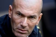 Zidane cho rằng sai lầm của Courtois ở trận đấu với Valencia chỉ là thiếu kinh nghiệm