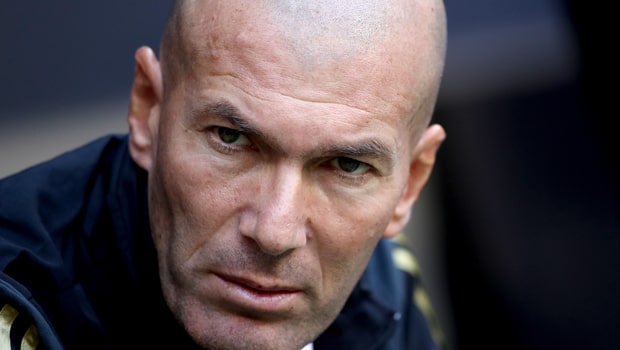 Zidane cho rằng sai lầm của Courtois ở trận đấu với Valencia chỉ là thiếu kinh nghiệm